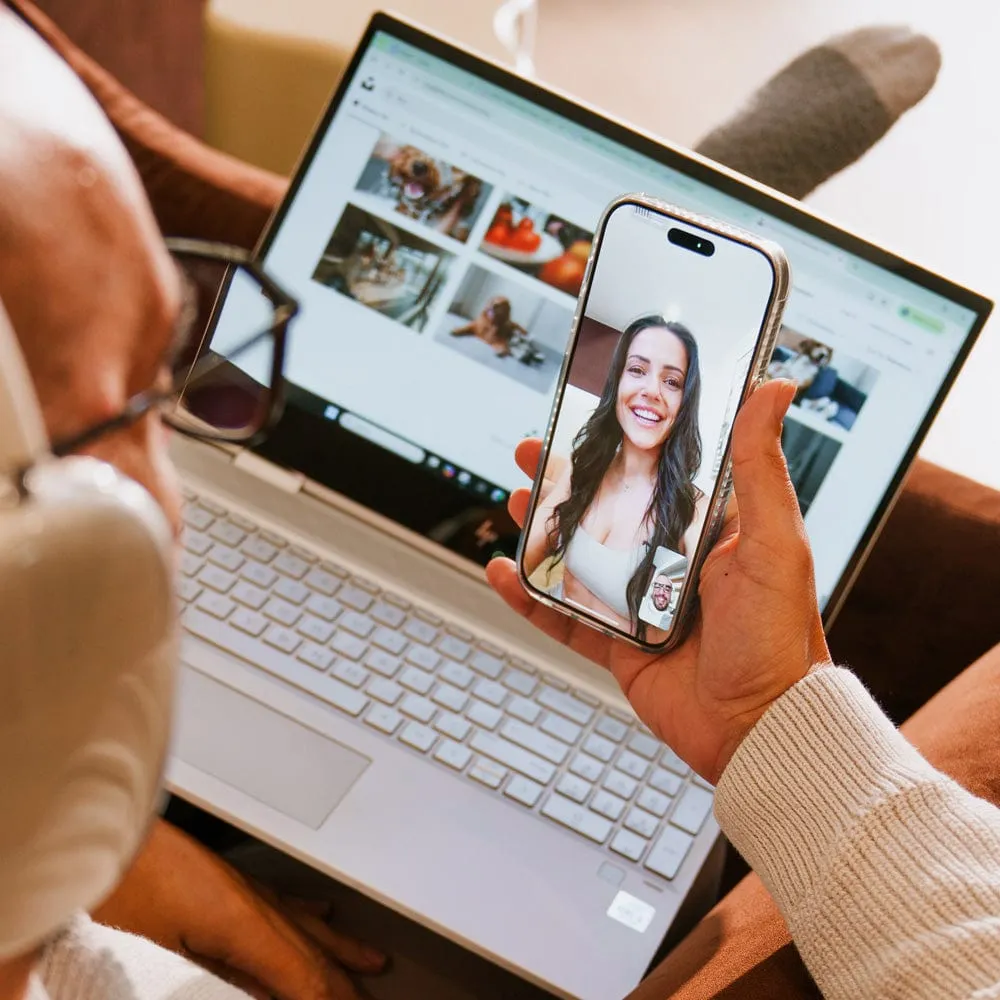 Anti-Blue Light Screen Protector for Samsung S24 & S25 Smooth Display Film