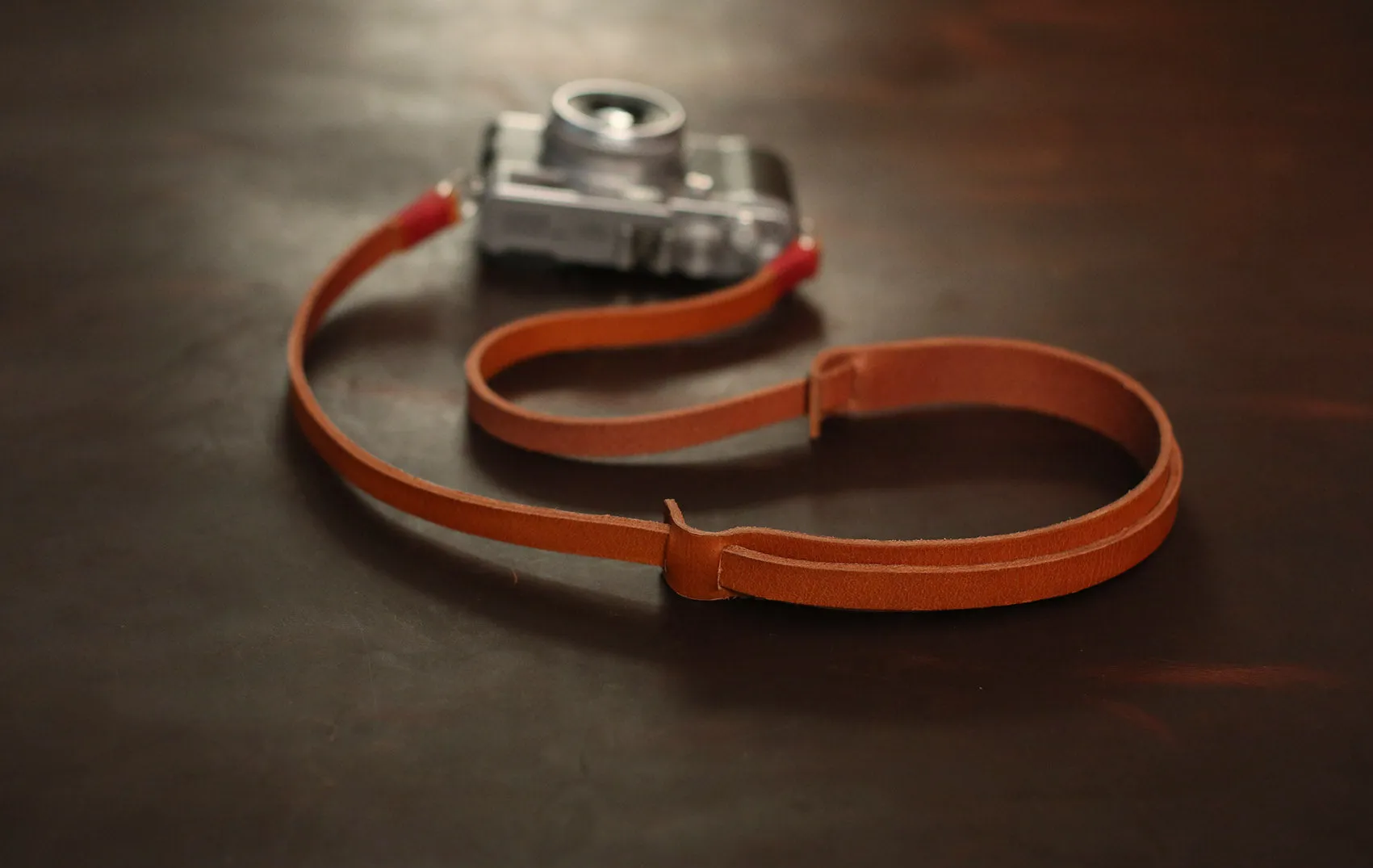 Wear resistant Neck Holder Brown leather shoulder pad camera strap | windmup