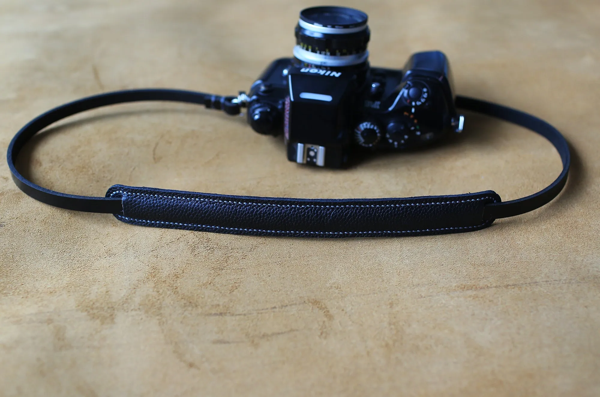 Handmade Black Leather Camera Strap ?C Minimalist Comfort Edition Adventure Band Wearable Band