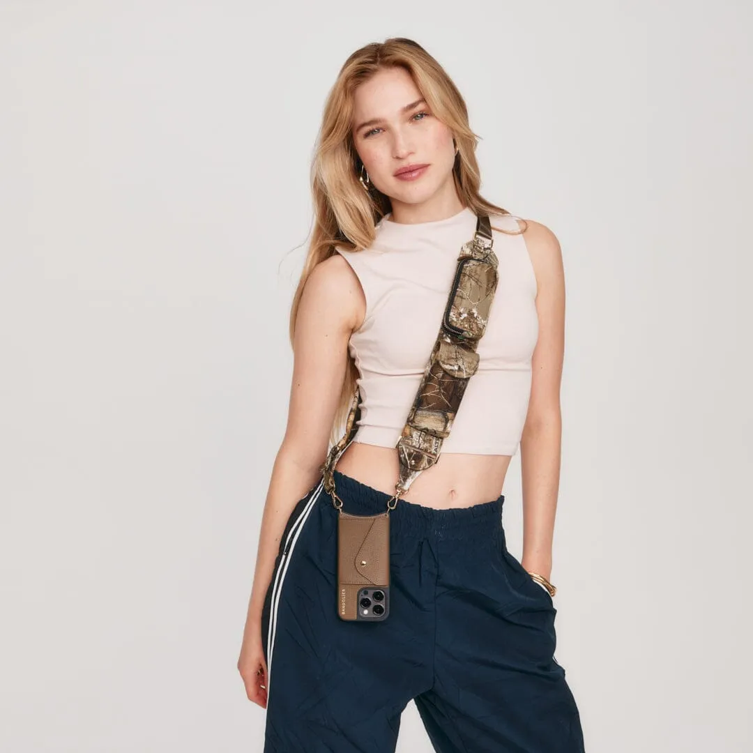 everyday elegance Billie Utility Crossbody with Case - Realtree/Gold