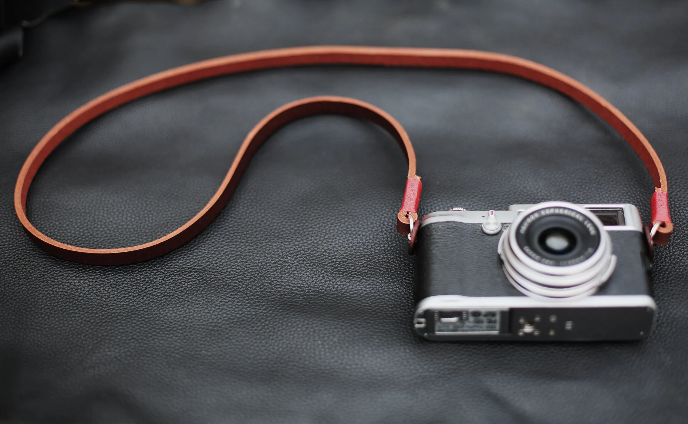 Handmade Tan Leather Camera Strap ?C 9mm Thick Vegetable Tanned, Retro Style for Mirrorless & DSLR Jogging Use