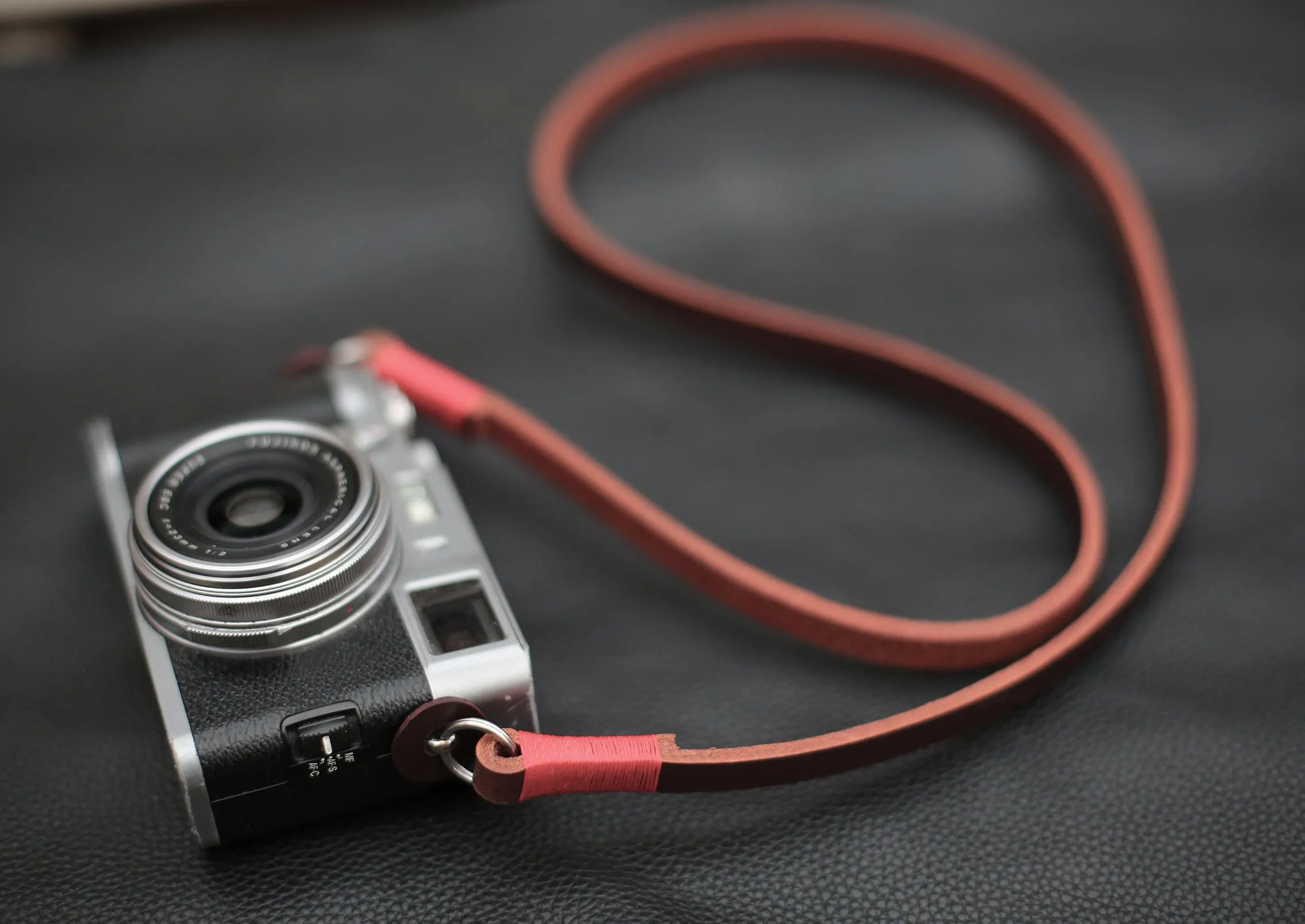 Handmade Tan Leather Camera Strap ?C 9mm Thick Vegetable Tanned, Retro Style for Mirrorless & DSLR Daily Carry Strap Lightweight Lanyard