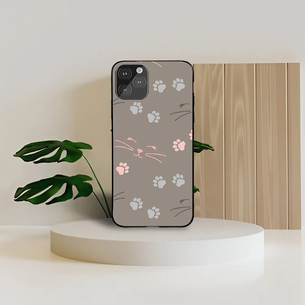 Ergonomic form Minimal Detail Texture Cats & Paws Printed Protective Case
