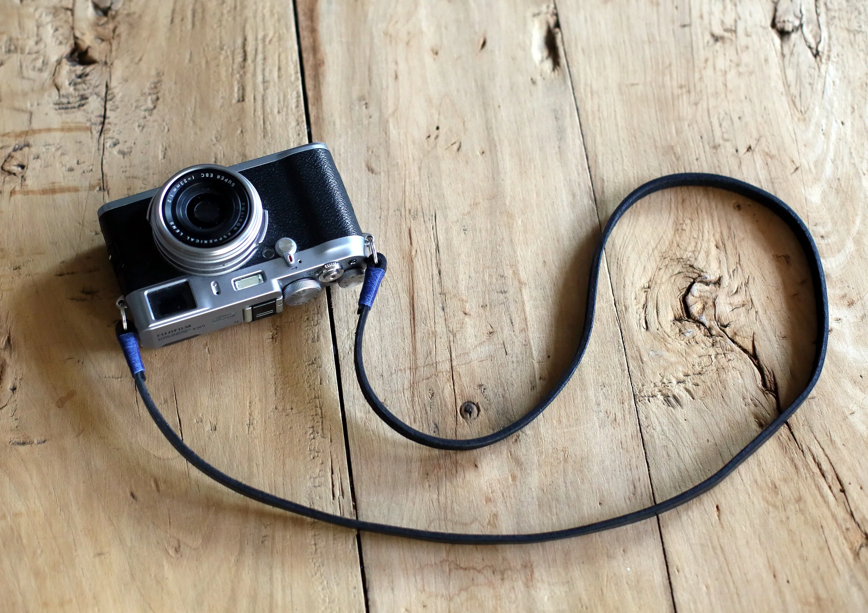Sky blue handmade leather camera strap sky blue | Windmup.com Indoor Use